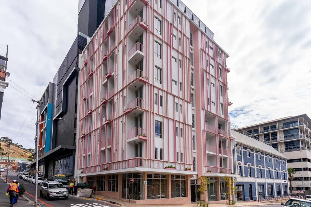 The Rose501: 5th Floor With Rooftop Pool Apartment Cape Town