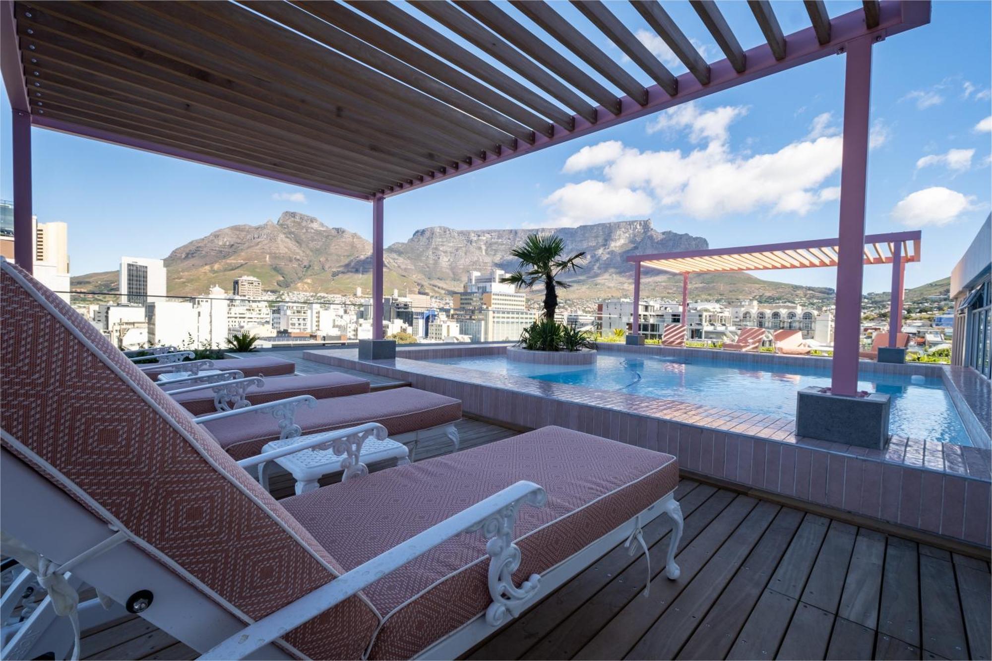 Apartment The Rose501: 5th Floor With Rooftop Pool Cape Town