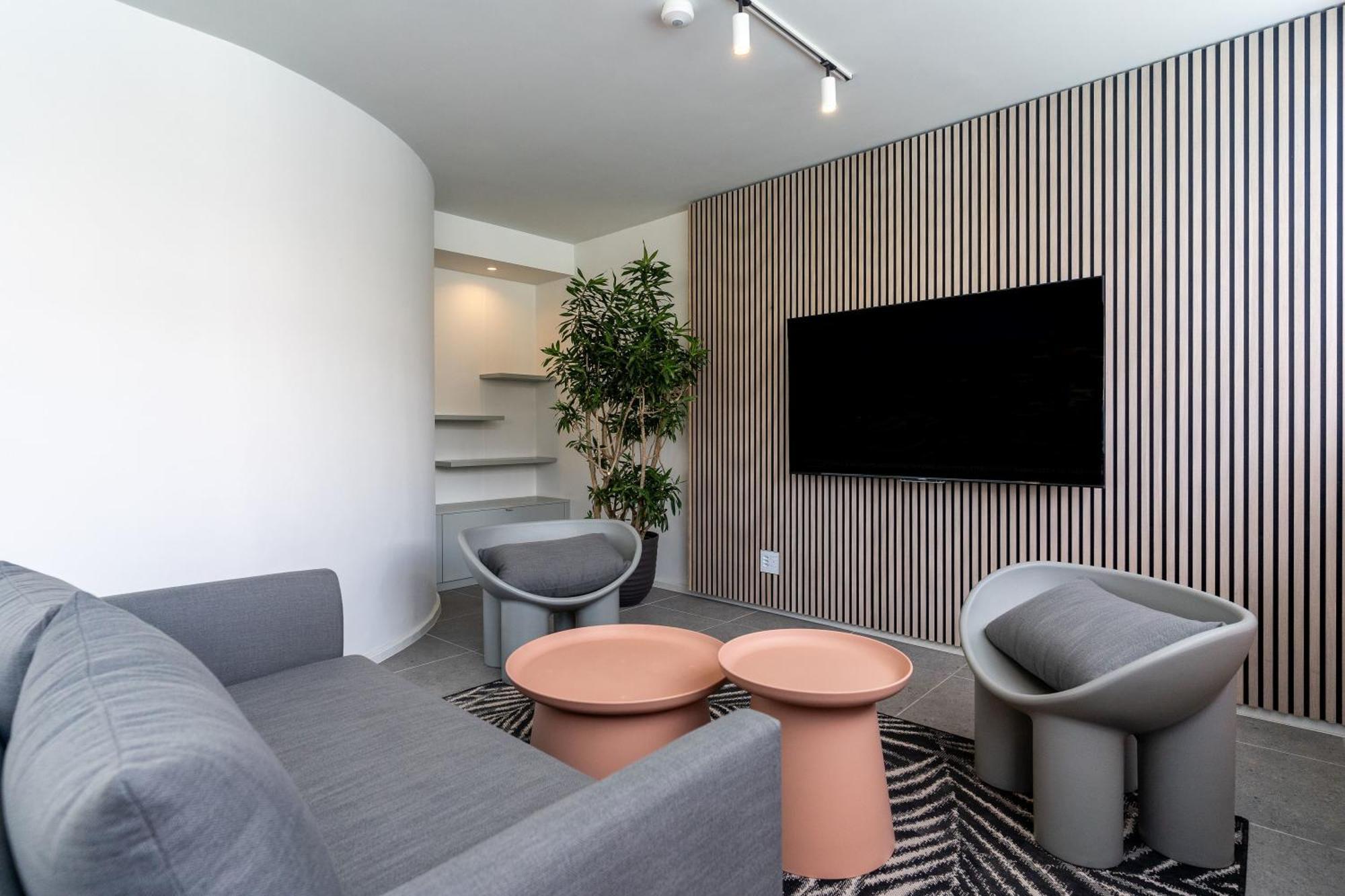 The Rose501: 5th Floor With Rooftop Pool * Cape Town