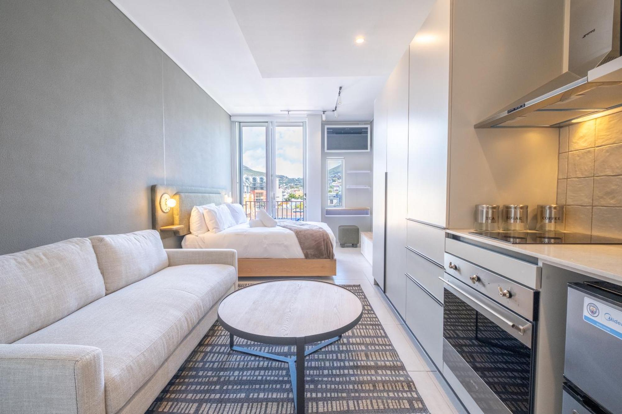The Rose501: 5th Floor With Rooftop Pool Apartment Cape Town